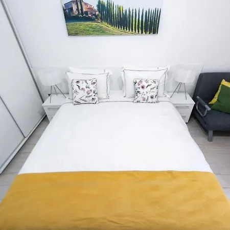 Oscar 公寓 萨图恩