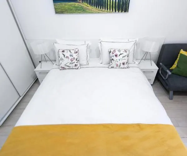 Oscar Апартаменты Сатурн